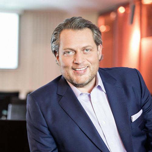 Carsten Schlüter ist Experte zum Thema Marketing für Zahnarztpraxen